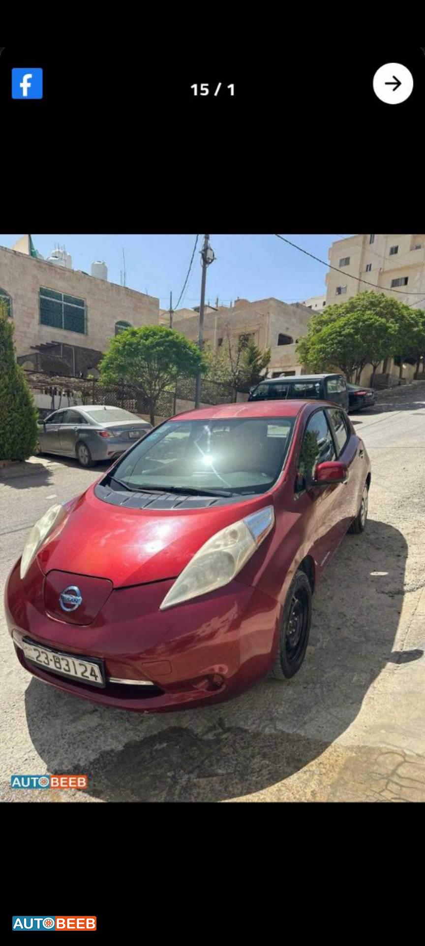 نيسان ليف 2015