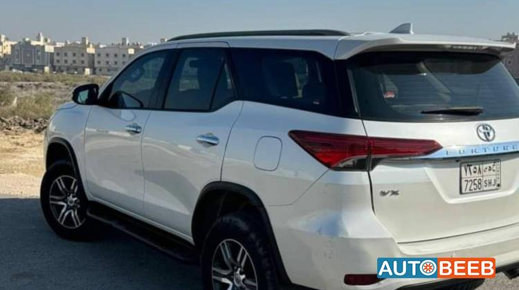 تويوتا فورتشنر 2016