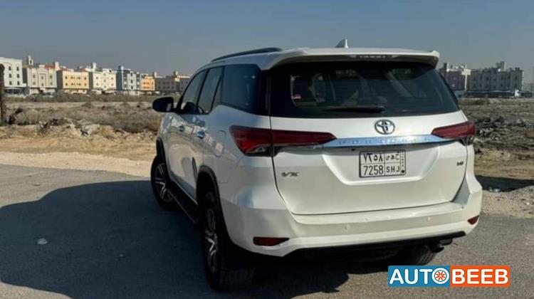 تويوتا فورتشنر 2016