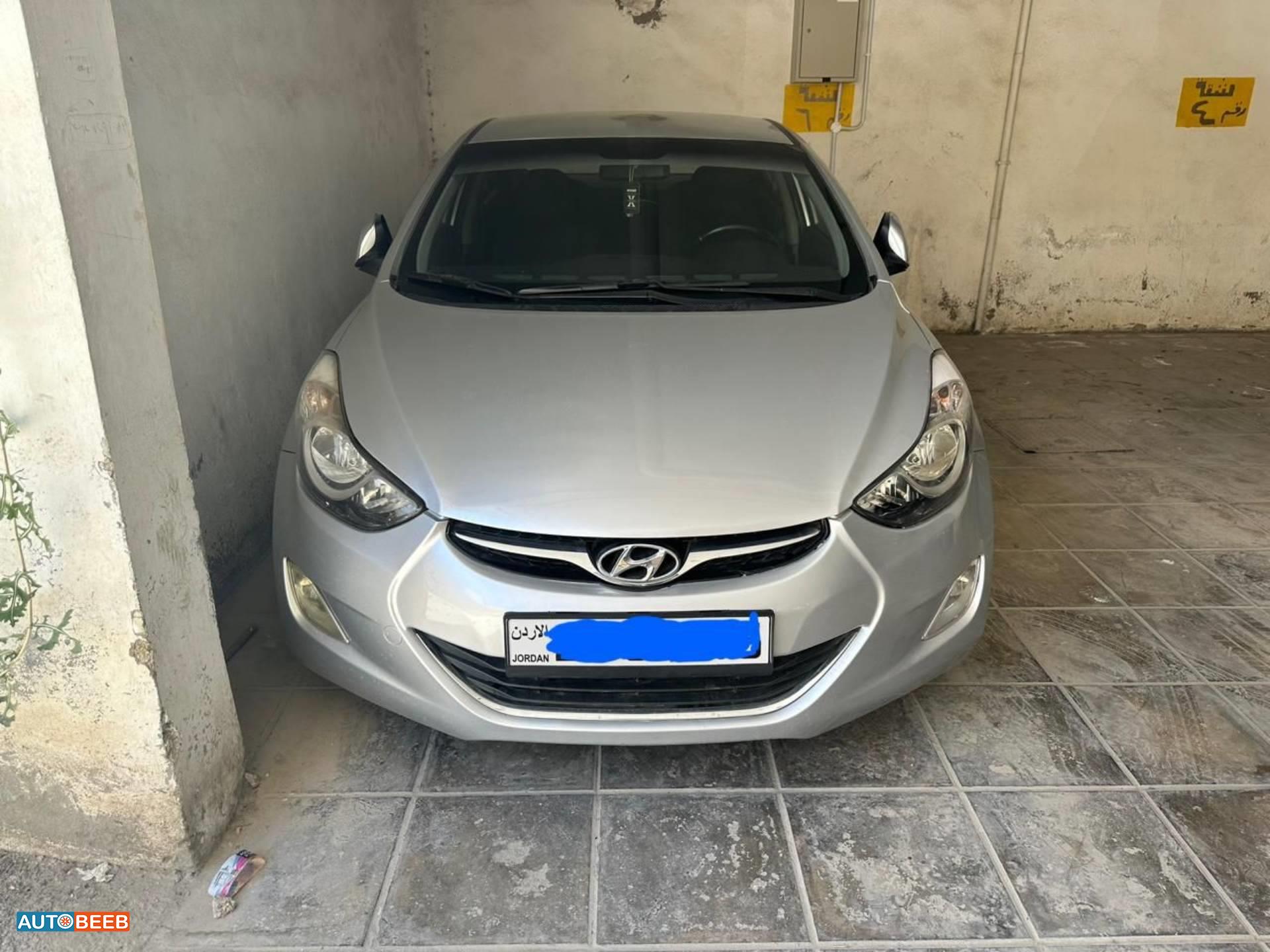 هيونداي افانتي 2012