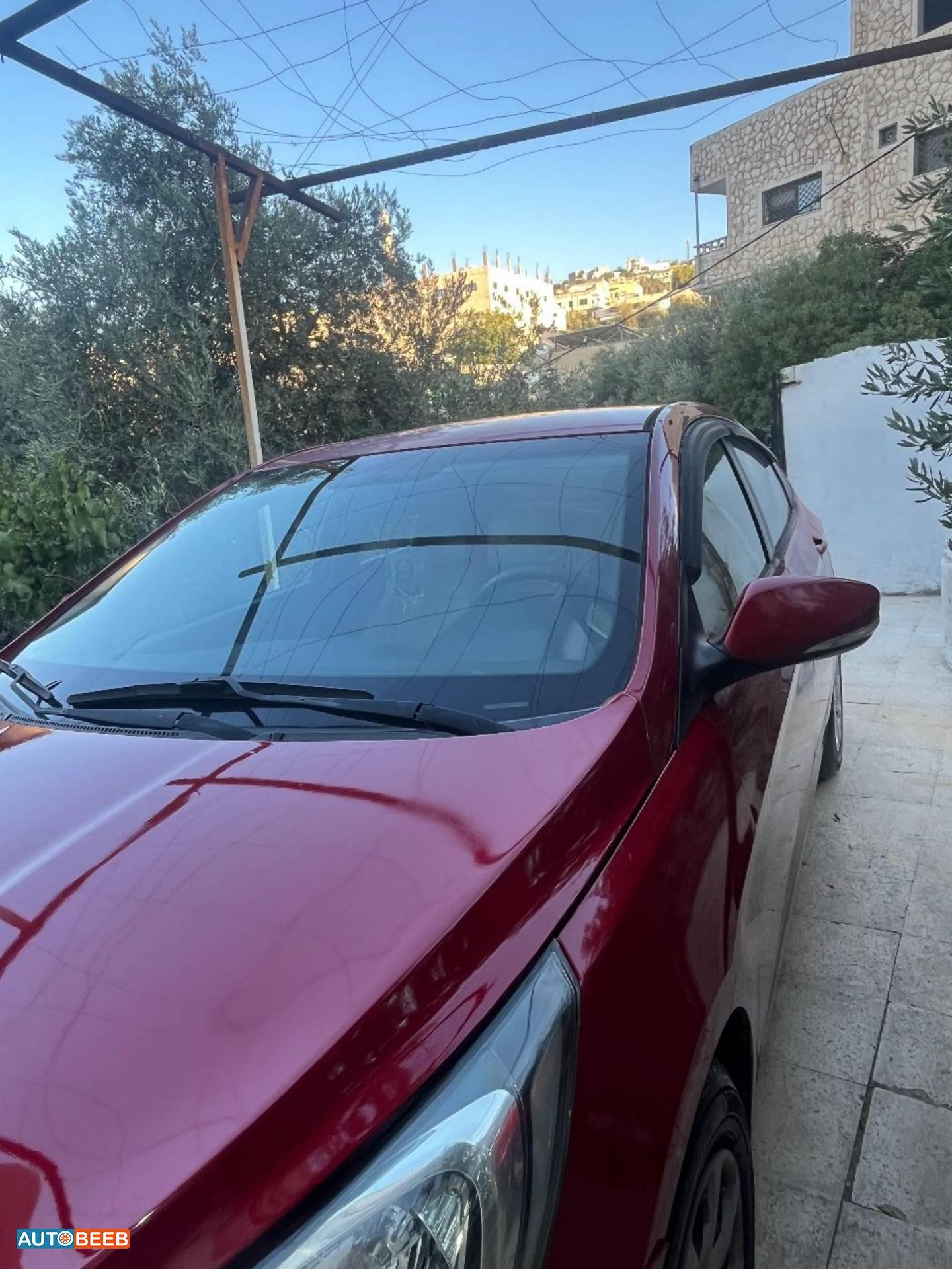 هيونداي اكسنت 2013