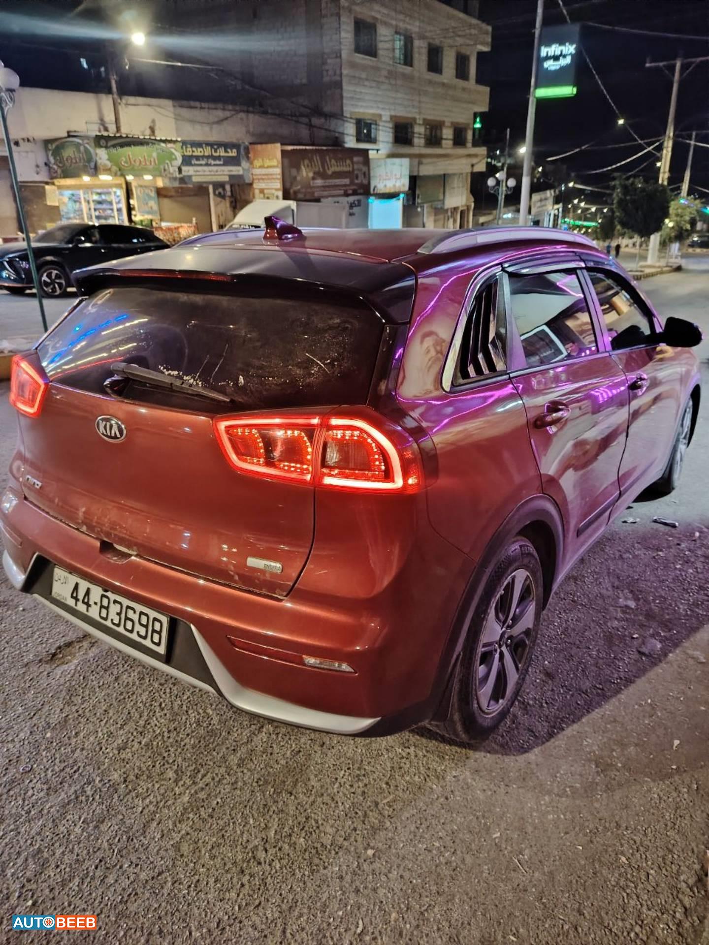 كيا نيرو 2017