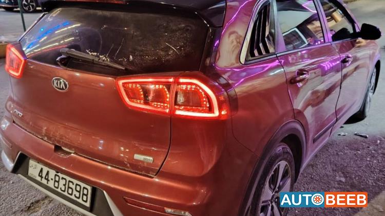 كيا نيرو 2017