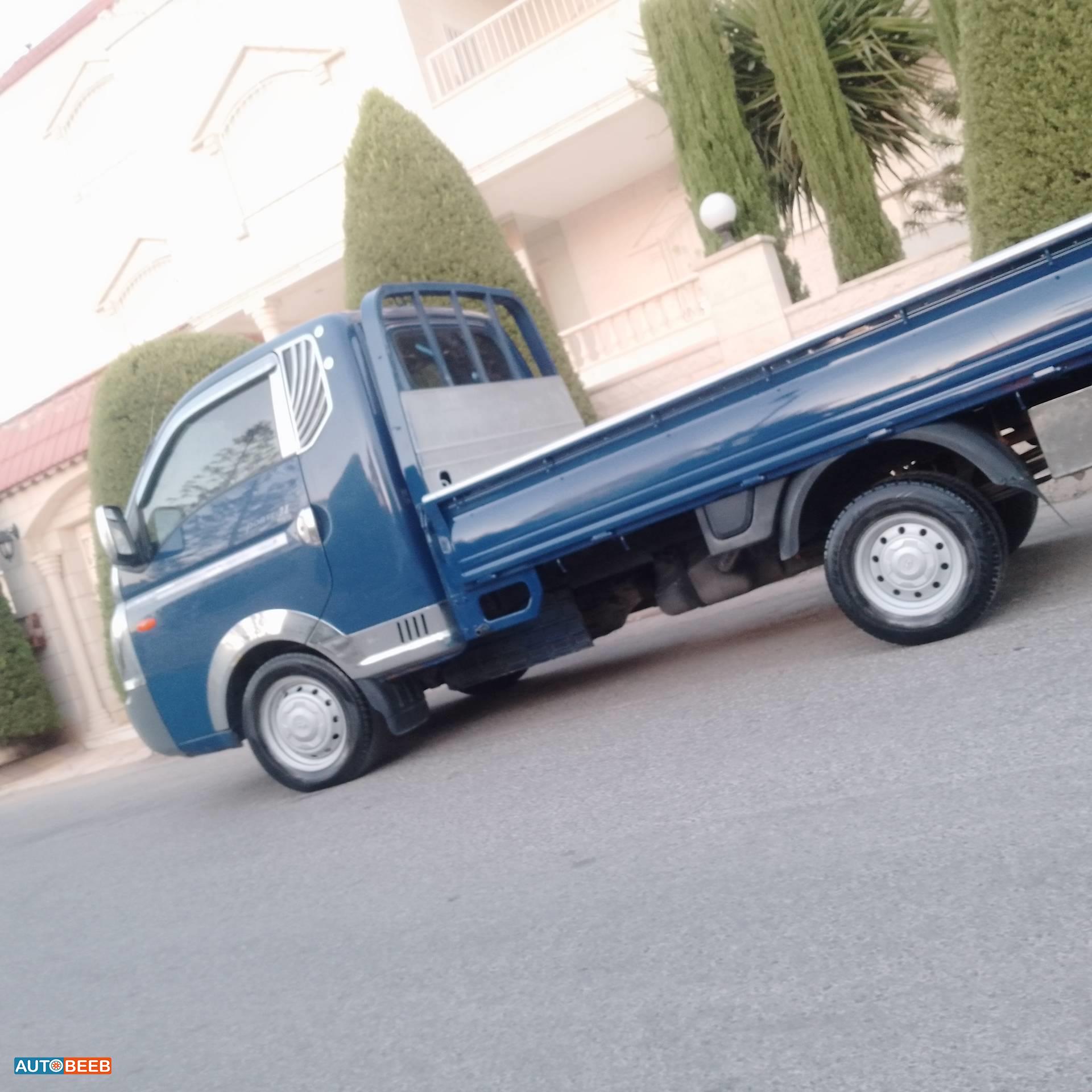 هيونداي بورتر 2012