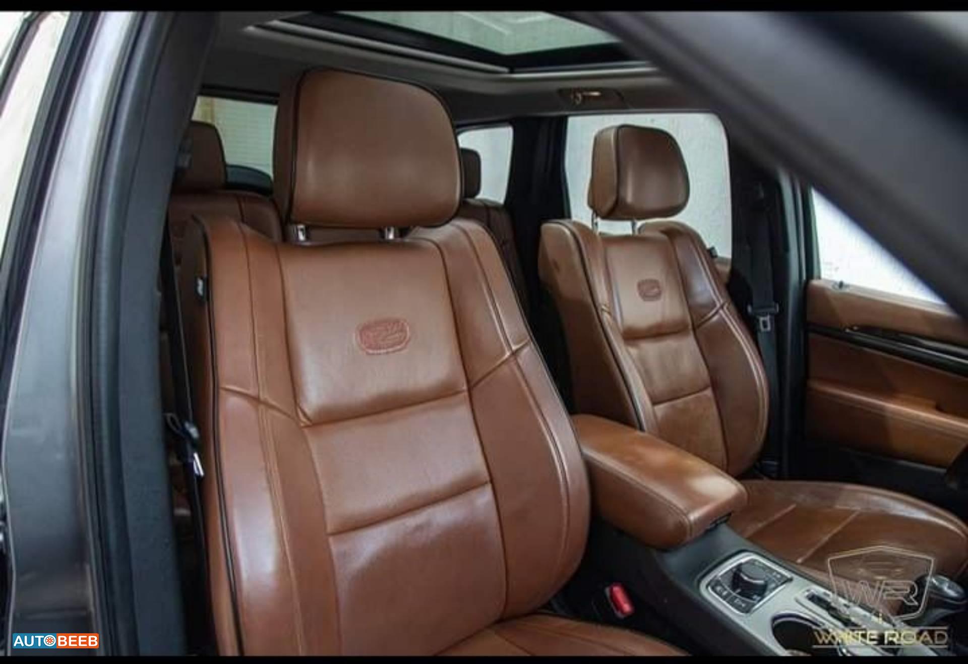 جيب جراند شيروكي 2012