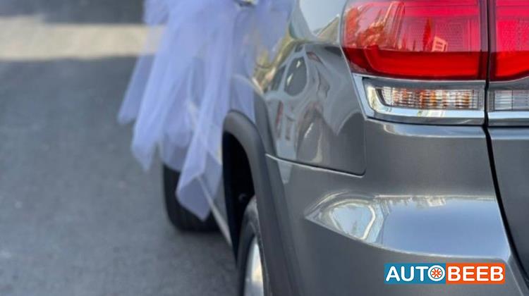 جيب جراند شيروكي 2012