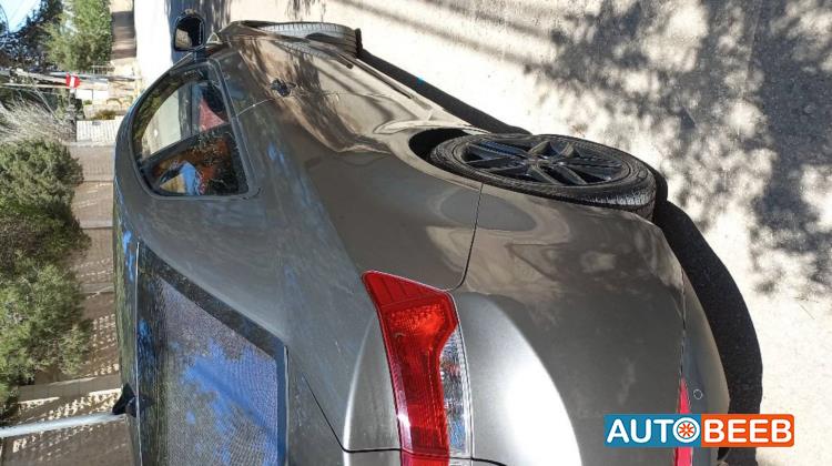 كيا فورتي 2010