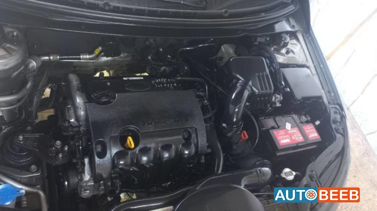 كيا فورتي 2010