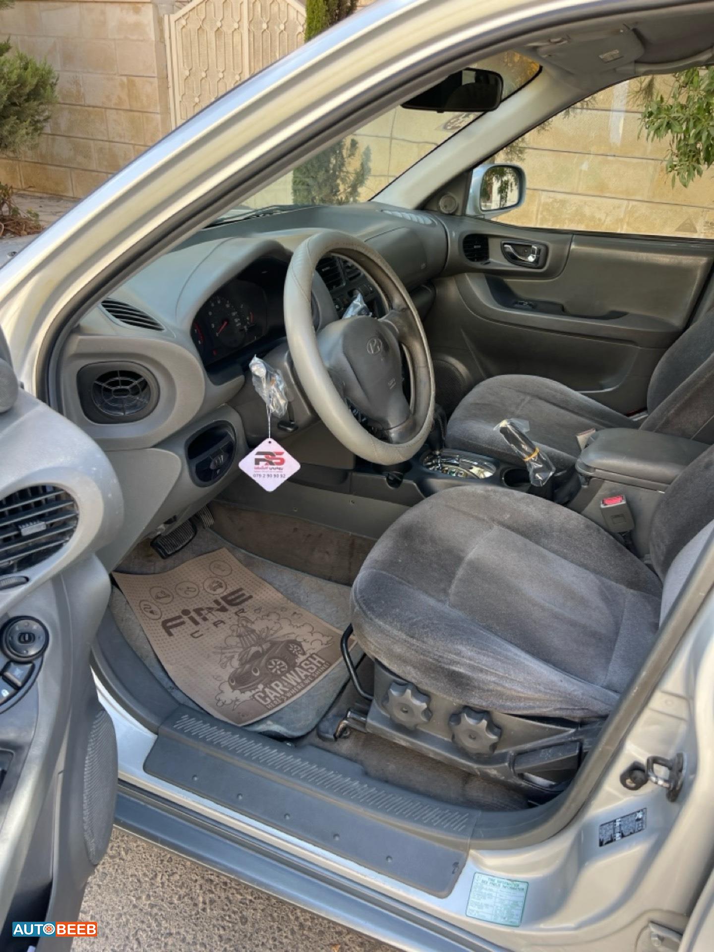 هيونداي جراند سانتافي 2004