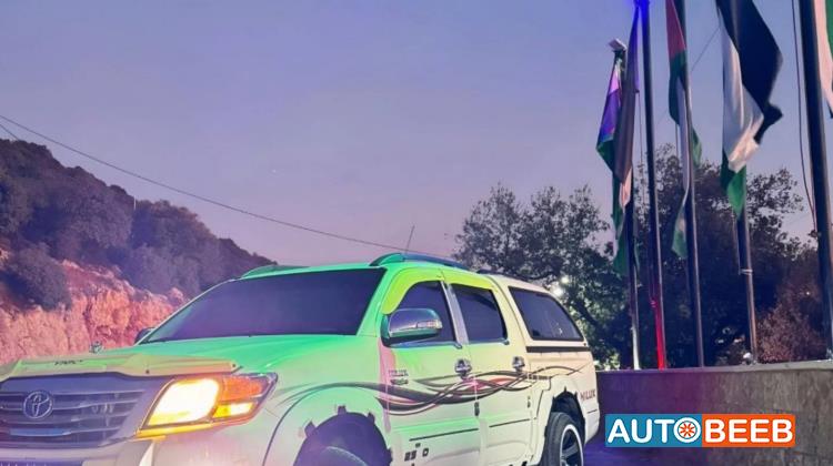 Toyota Hilux 2015