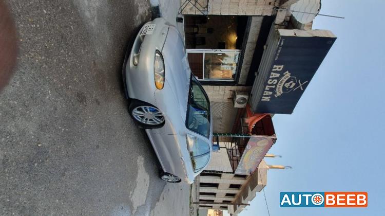 هيونداي افانتي 1995