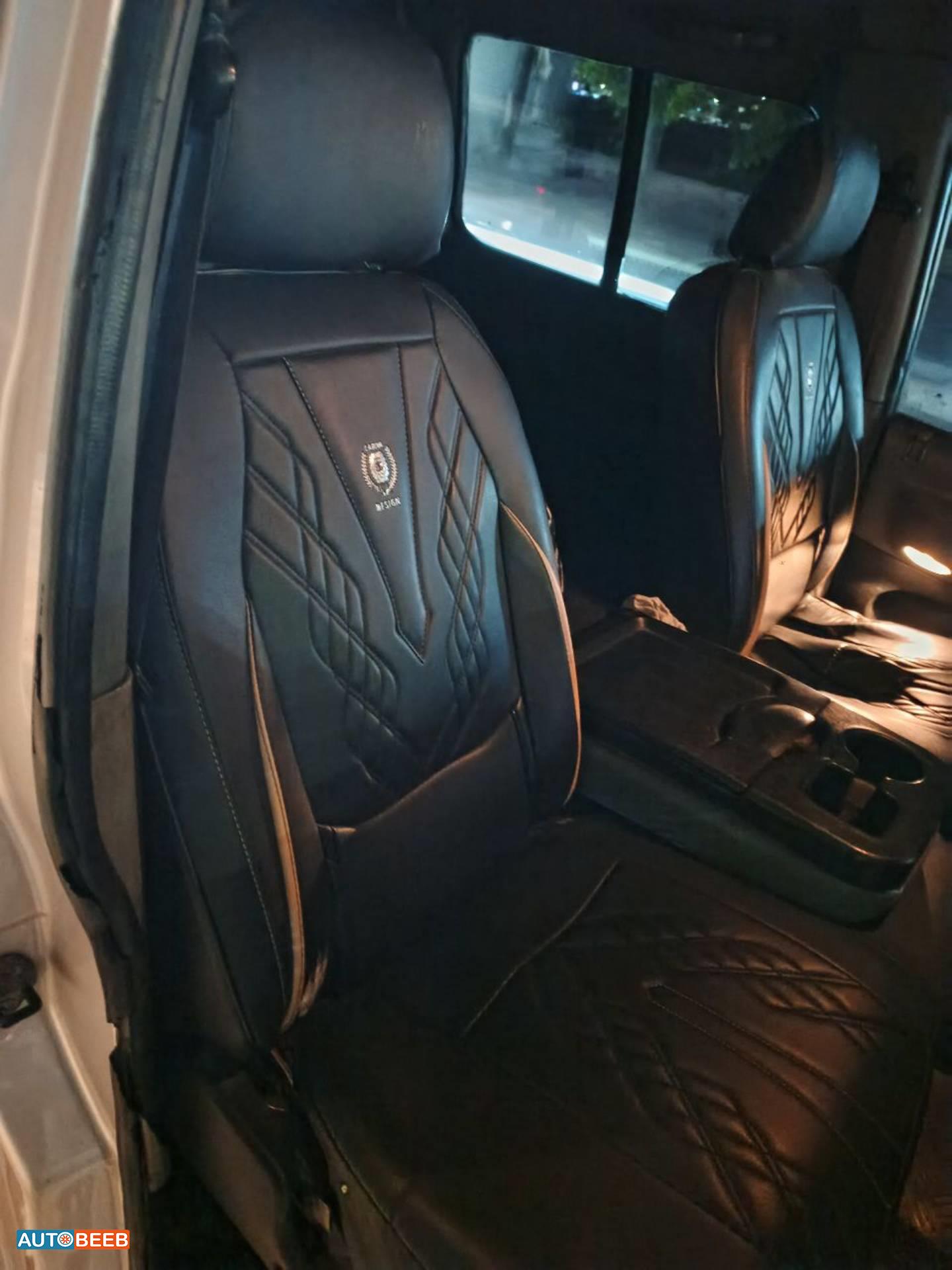 ميني فان هيونداي 2004