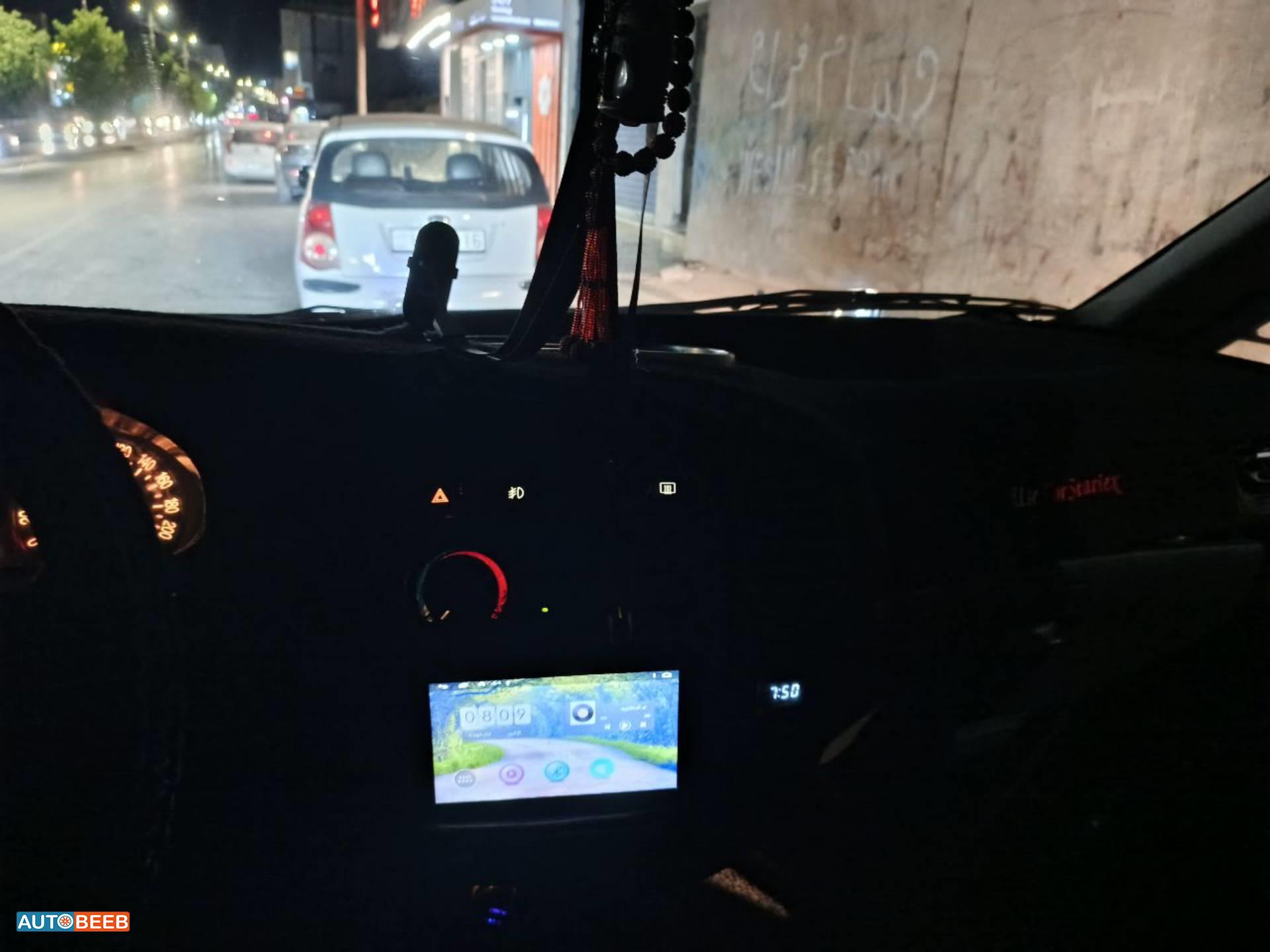 ميني فان هيونداي 2004