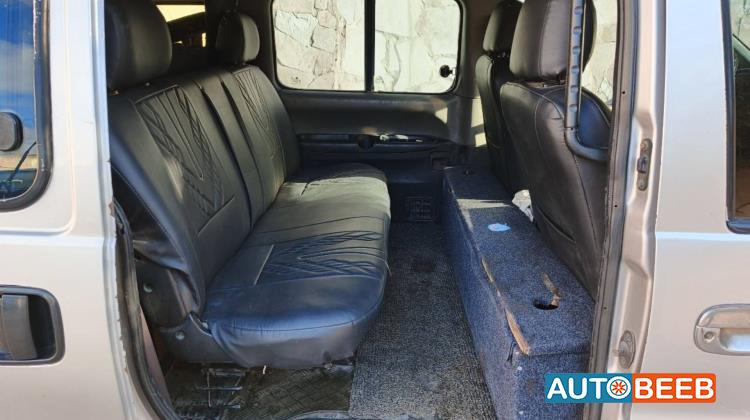 ميني فان هيونداي 2004