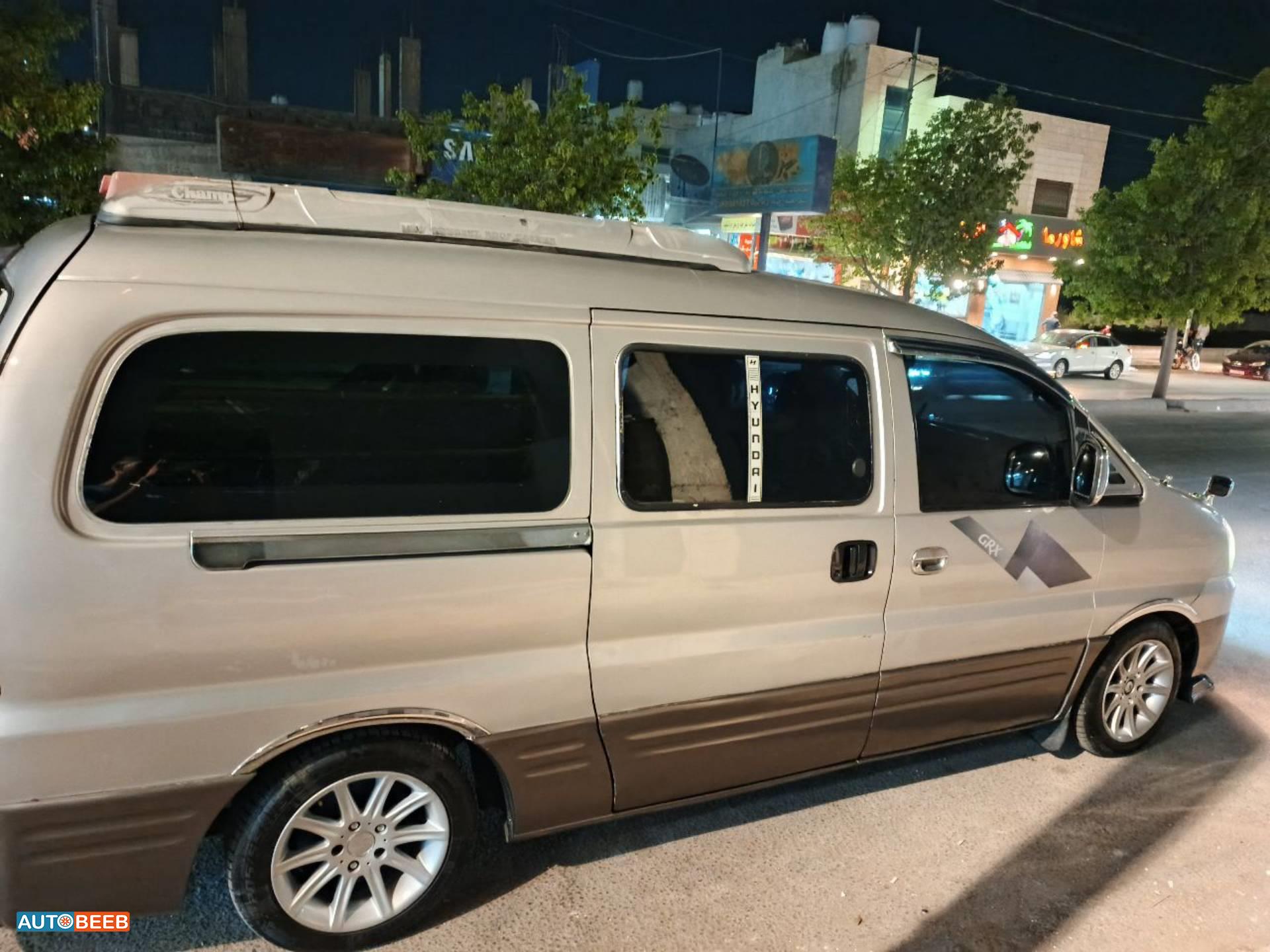 ميني فان هيونداي 2004