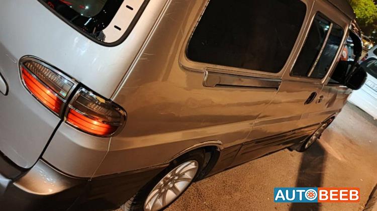 ميني فان هيونداي 2004