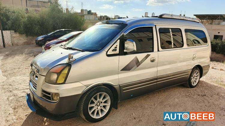 ميني فان هيونداي 2004