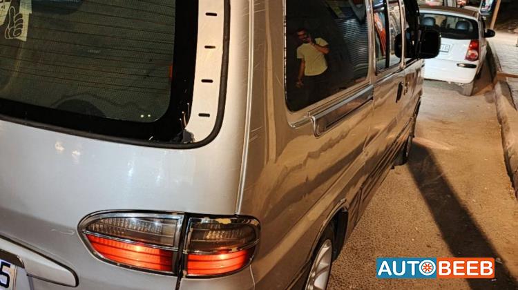 ميني فان هيونداي 2004