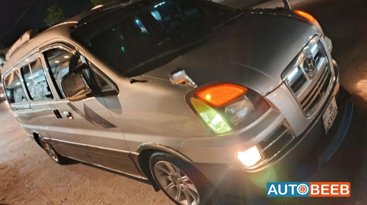 ميني فان هيونداي 2004