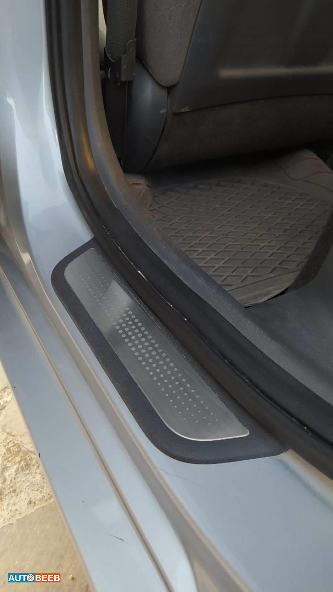 هيونداي ايونيك 2021