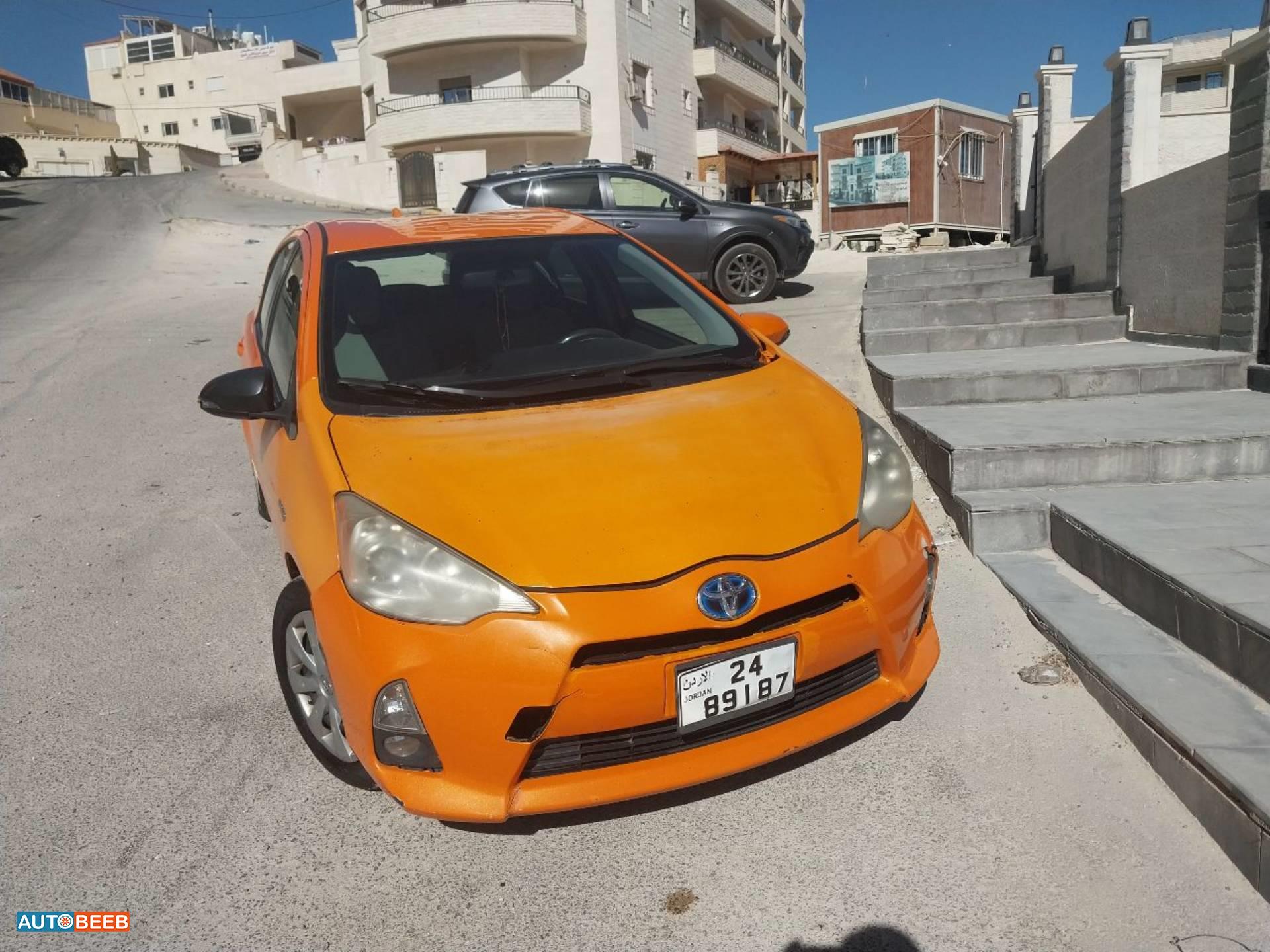 Toyota Prius C 2015
