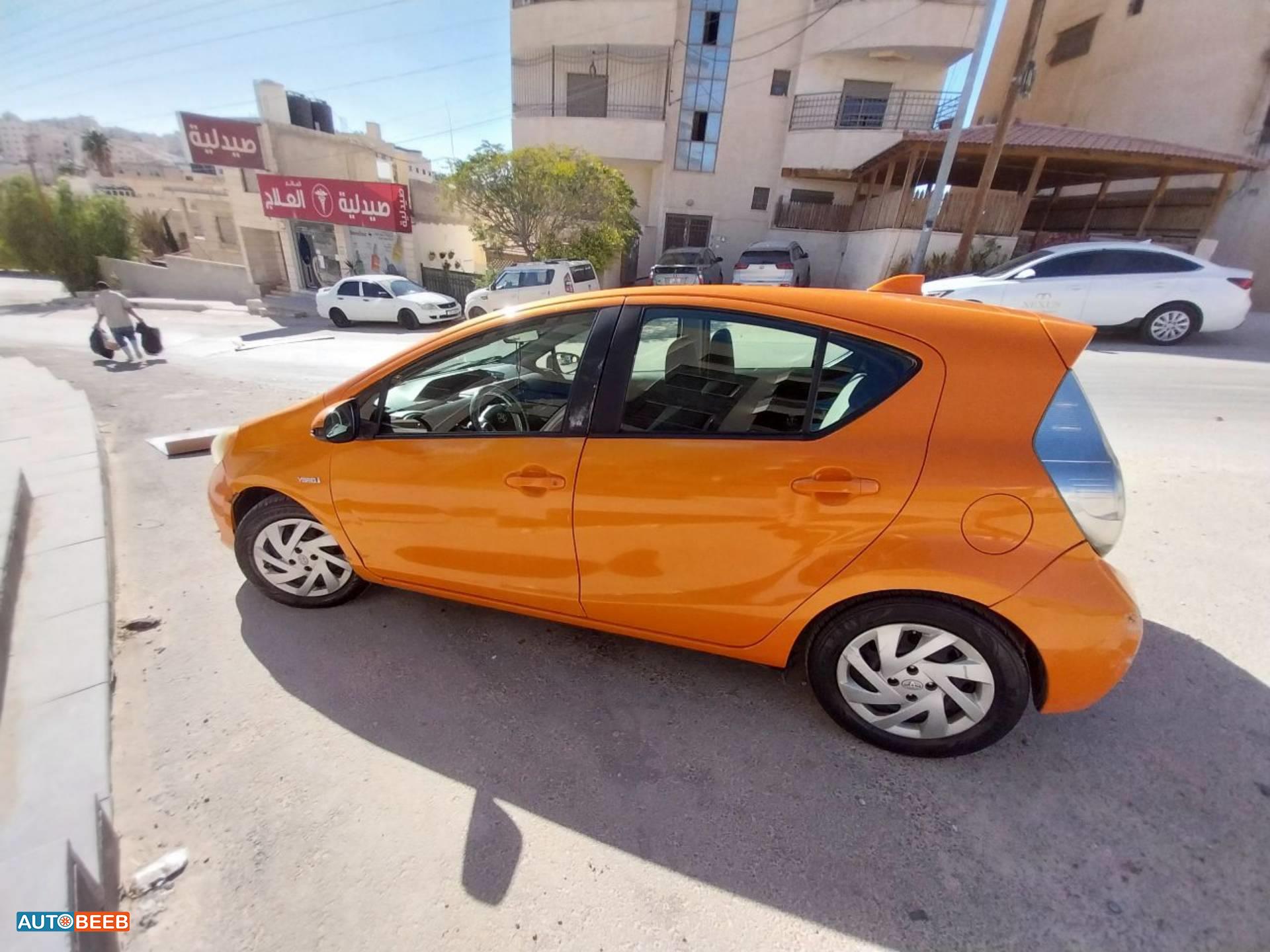 Toyota Prius C 2015