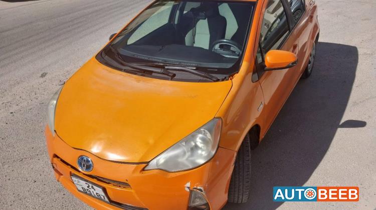 Toyota Prius C 2015