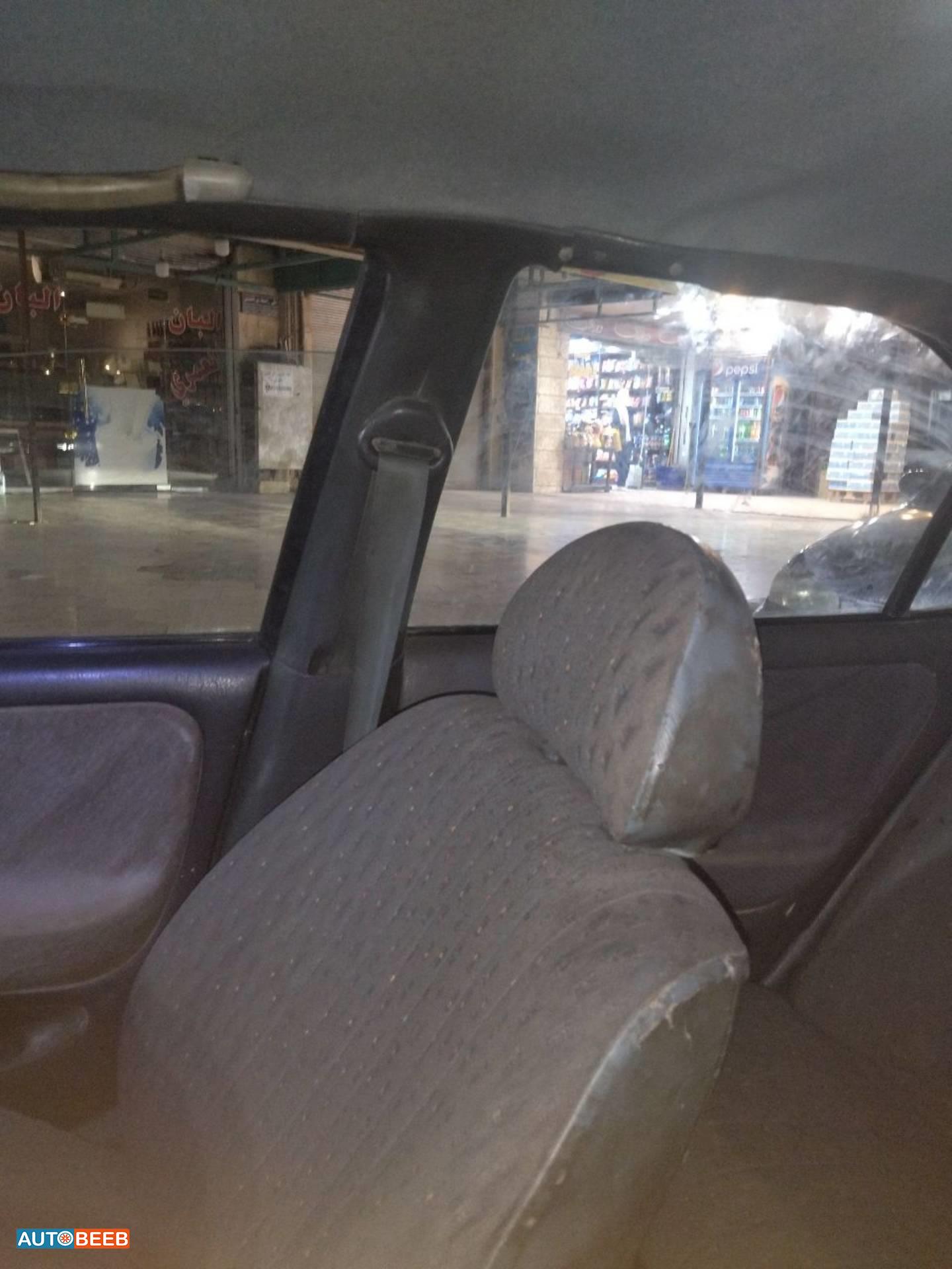 هيونداي افانتي 1996