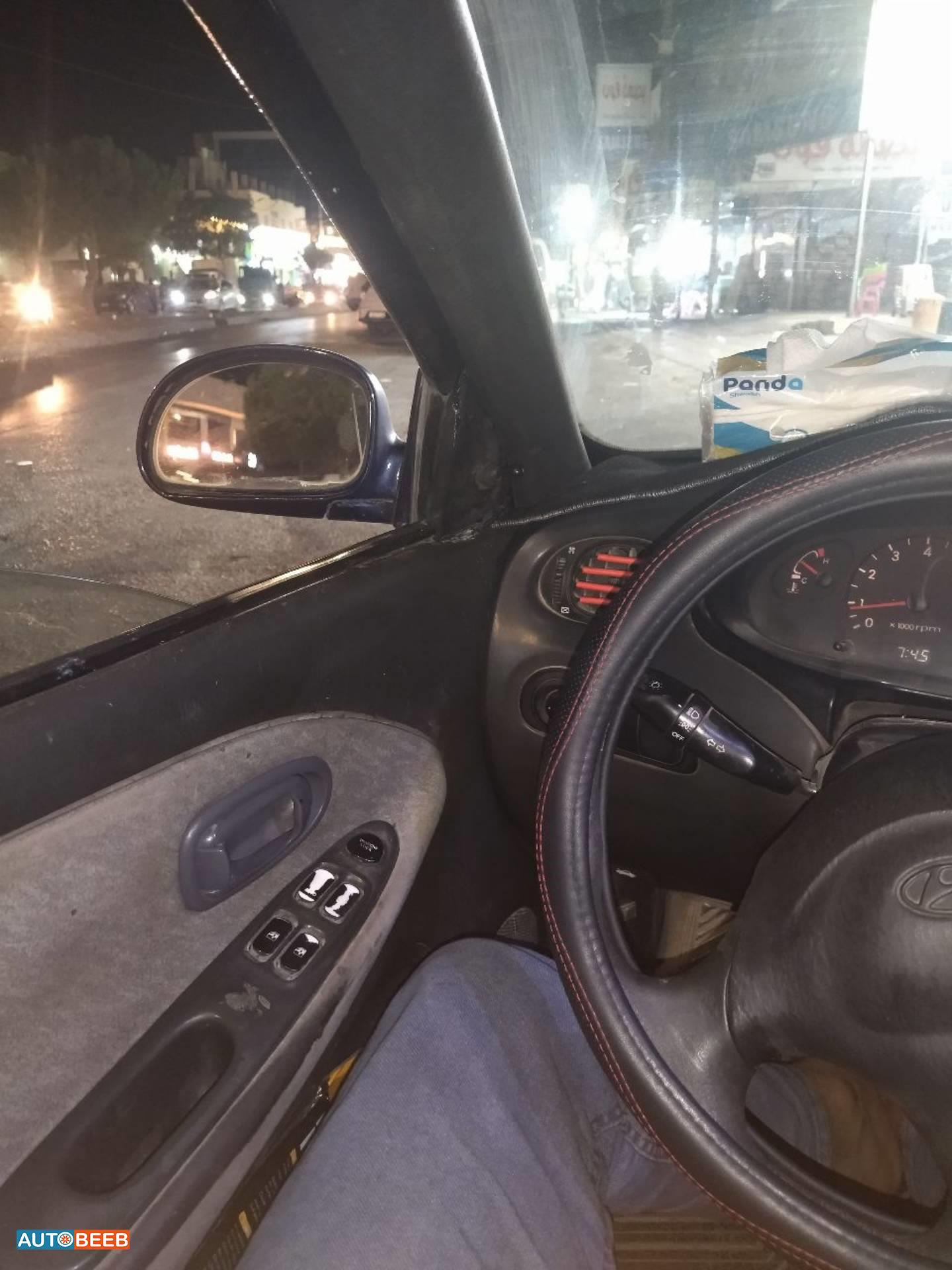 هيونداي افانتي 1996