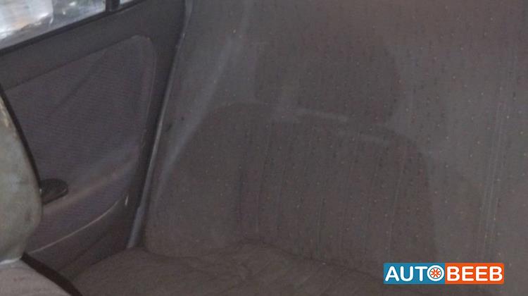 هيونداي افانتي 1996