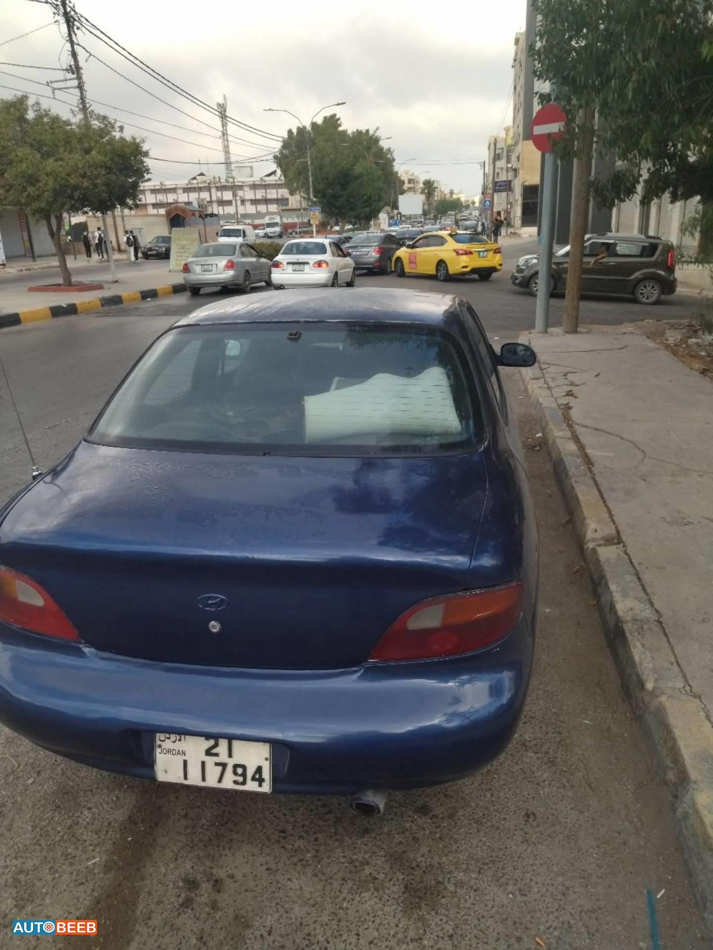 هيونداي افانتي 1996