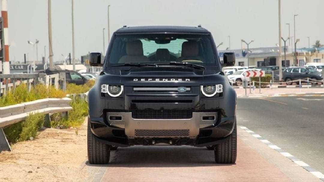 Land Rover Defender 2025