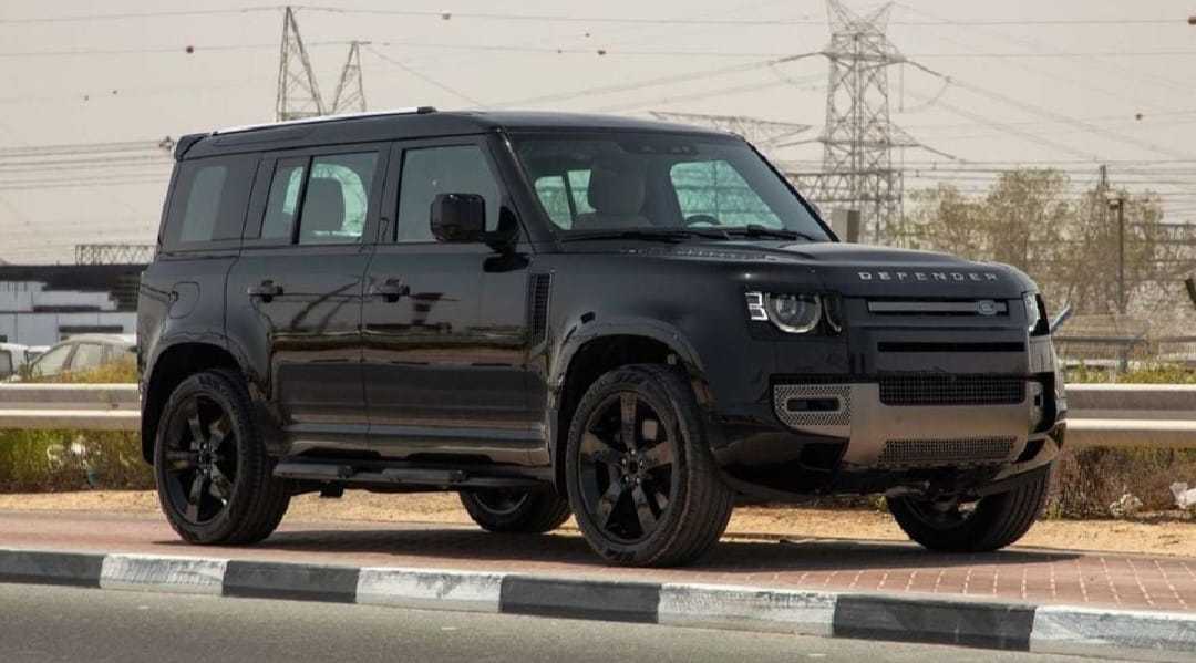 Land Rover Defender 2025