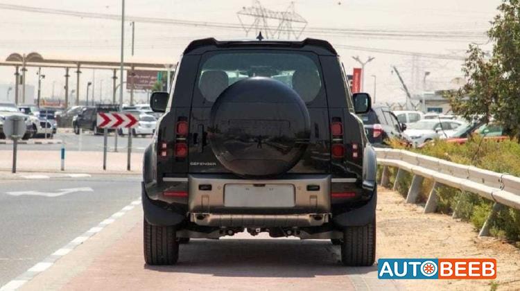 Land Rover Defender 2025