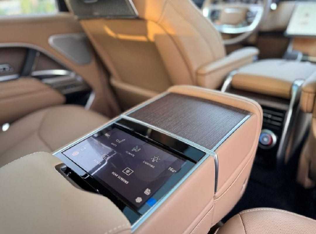 لاندروفر رنج روفر فوج 2025