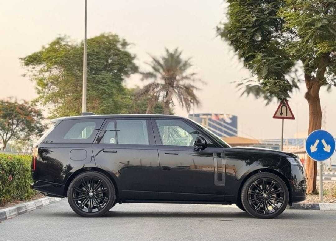 لاندروفر رنج روفر فوج 2025