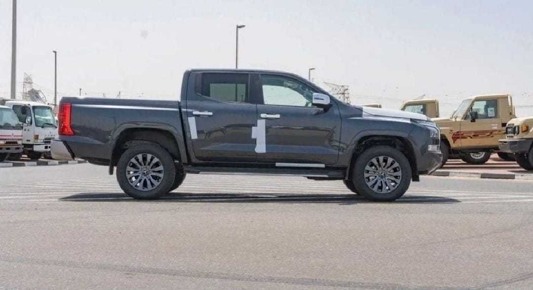 ميتسوبيشي L200 2025