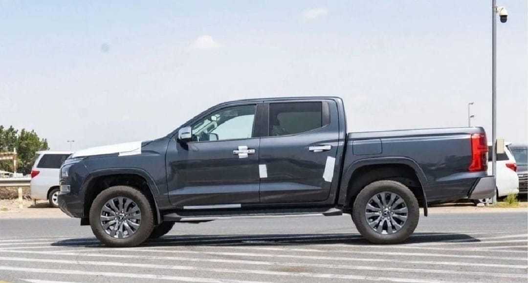 ميتسوبيشي L200 2025