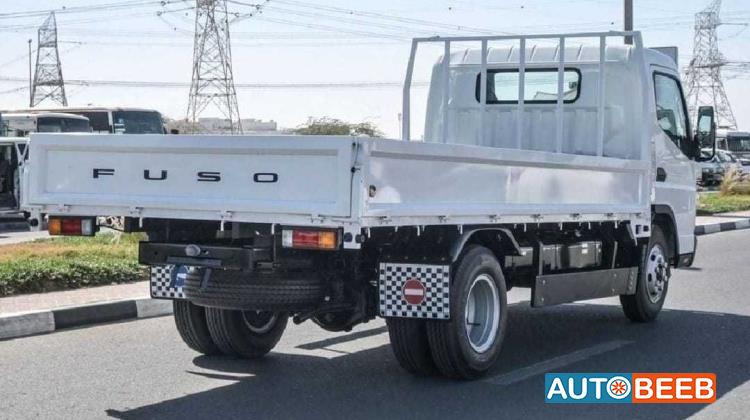 Mitsubishi Canter 2025