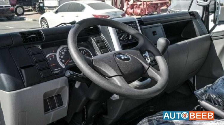 Mitsubishi Canter 2025