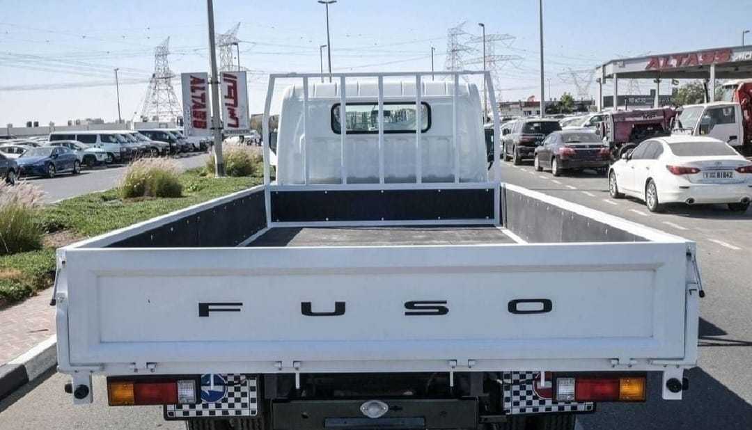 Mitsubishi Canter 2025