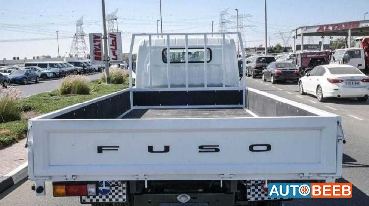 Mitsubishi Canter 2025