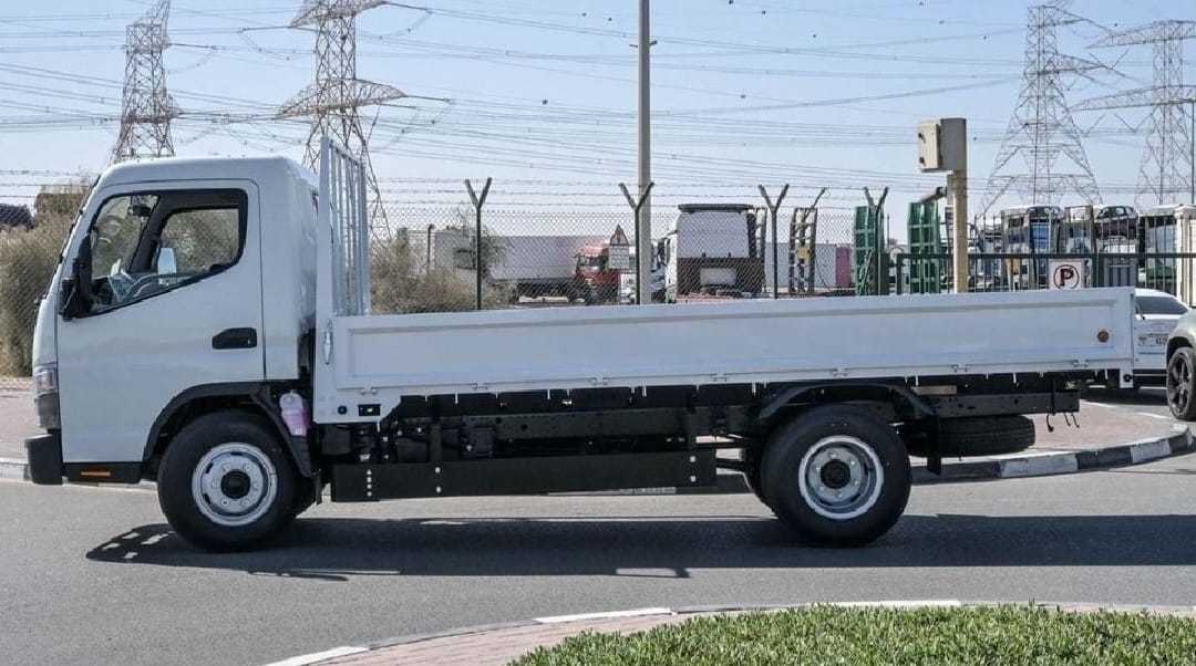 Mitsubishi Canter 2025