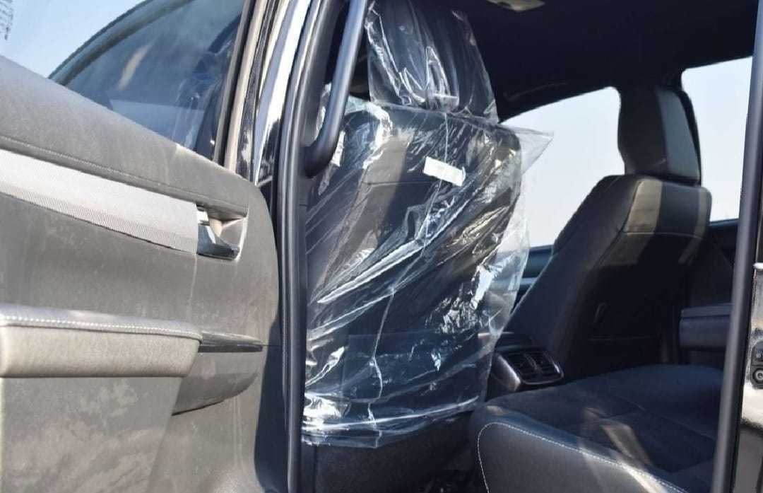 تويوتا هيلوكس 2025