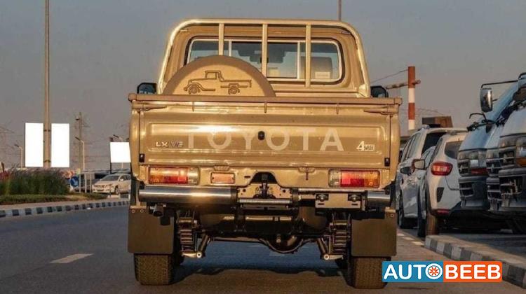 تويوتا لاندكروزر 2025