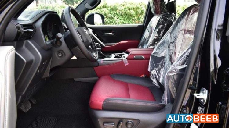 تويوتا لاندكروزر 2025