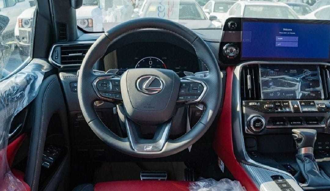 لكزس LX600 2025