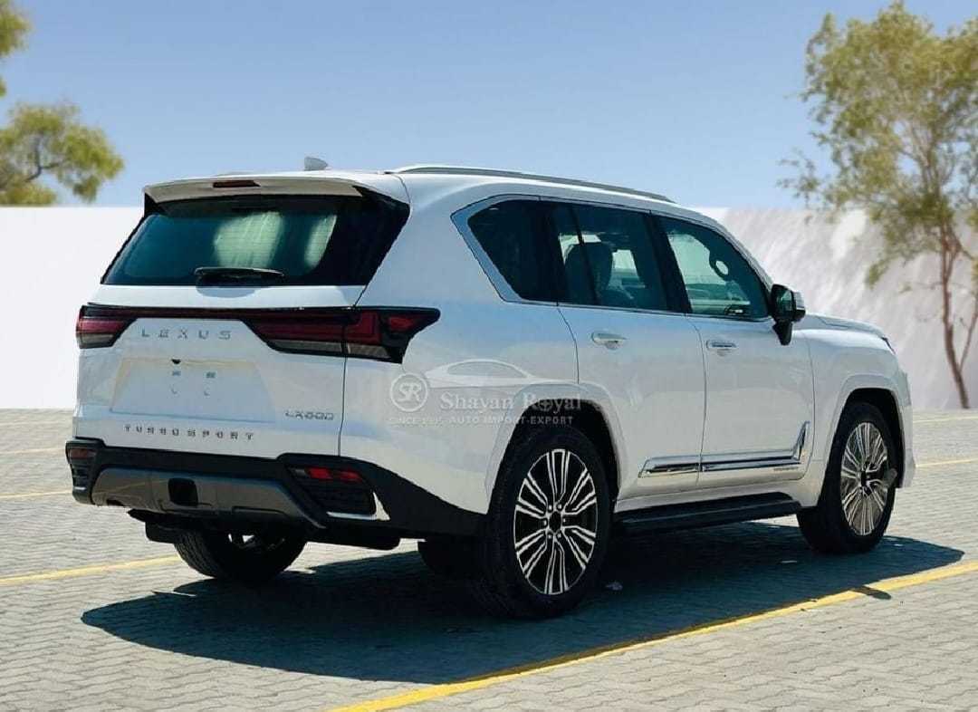 لكزس LX600 2025