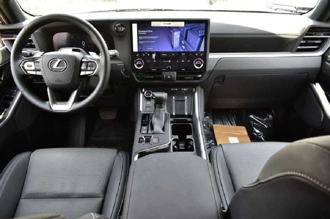 لكزس GX550 2025