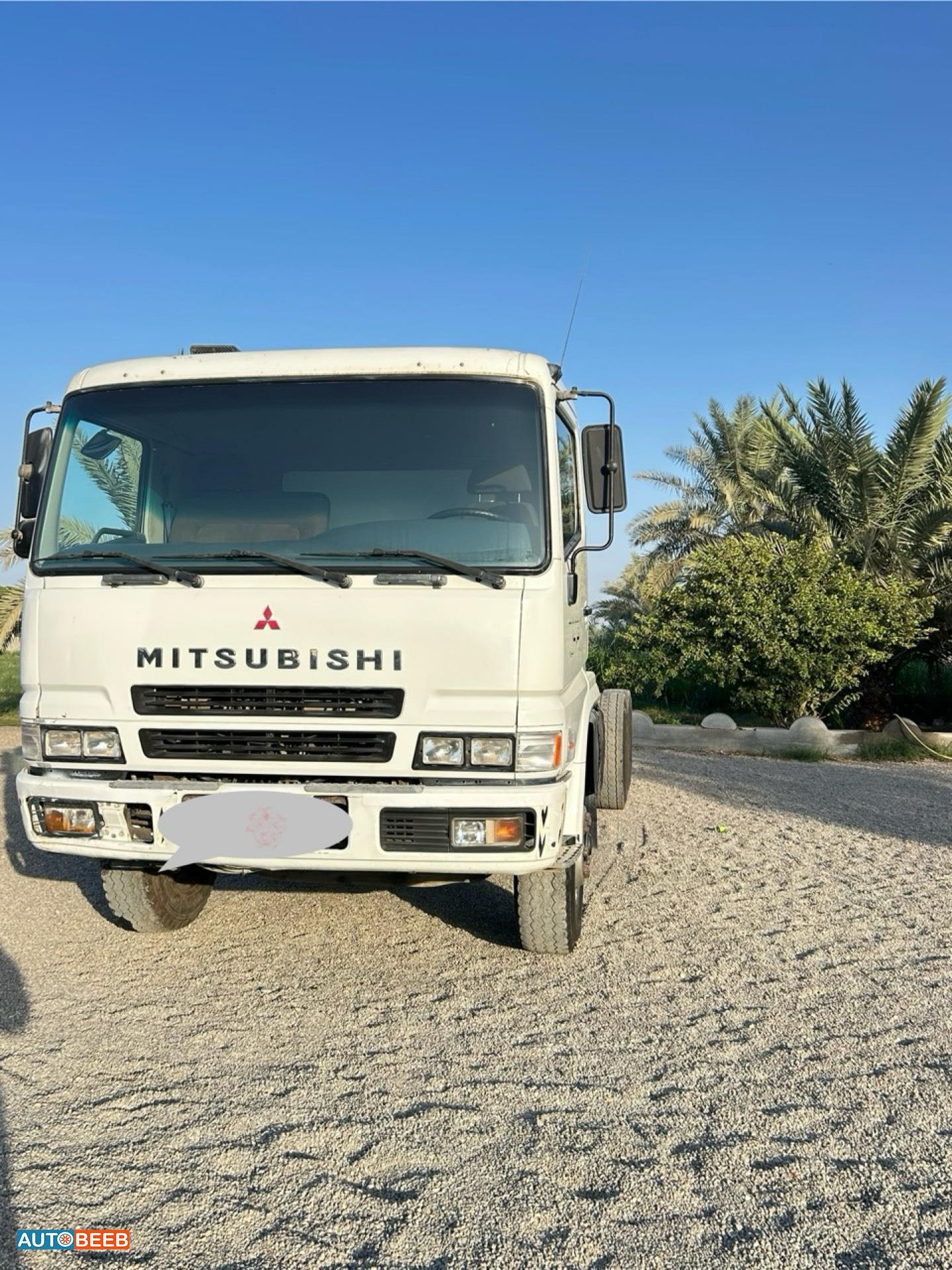 راس تريلا ميتسوبيشي 2014